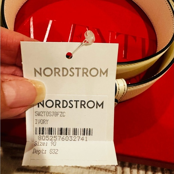 Valentino Garavani belt - Picture 6 of 7